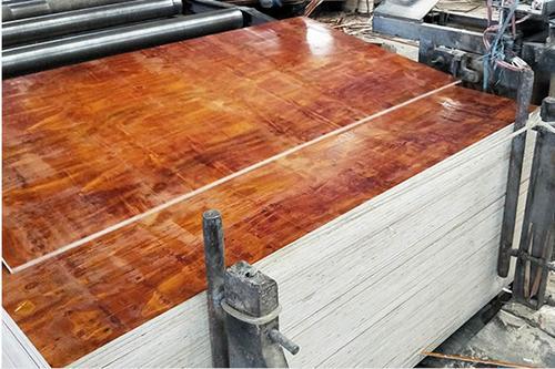 柳州建筑模板_柳州工地红模板_桉木材料