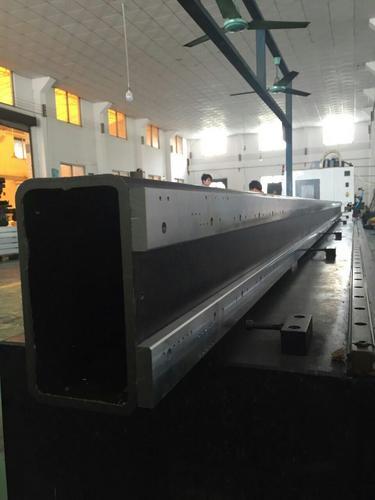 UV平板机数码工业打印机钢铝复合梁导轨