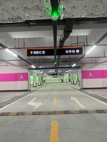 南京目赏地下车库停车场道路划线施工材料