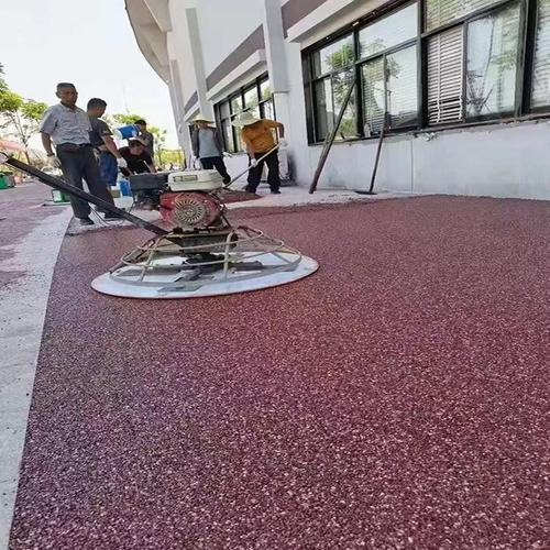 安徽淮南公园胶粘石地坪专用胶水厂家胶粘石路面施工