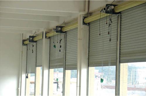 安装维修广州各种电动卷闸门，24小时上门服务