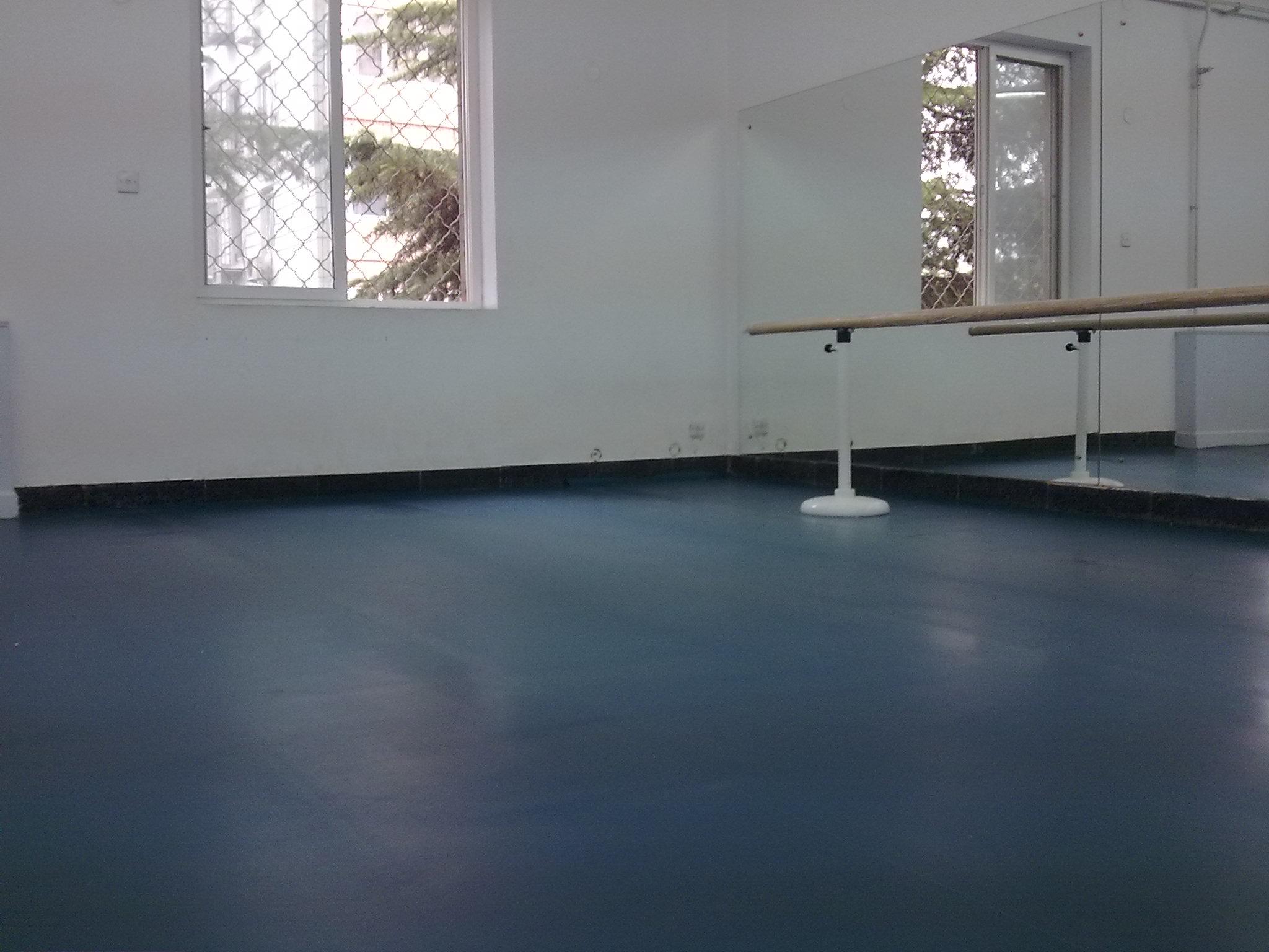 舞蹈地板舞蹈地胶，舞蹈专用地板。舞蹈房地板。舞蹈教室地胶